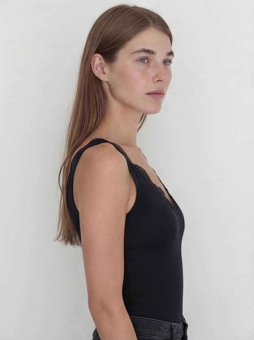 AI-generated image of digital model Amber, photo 5