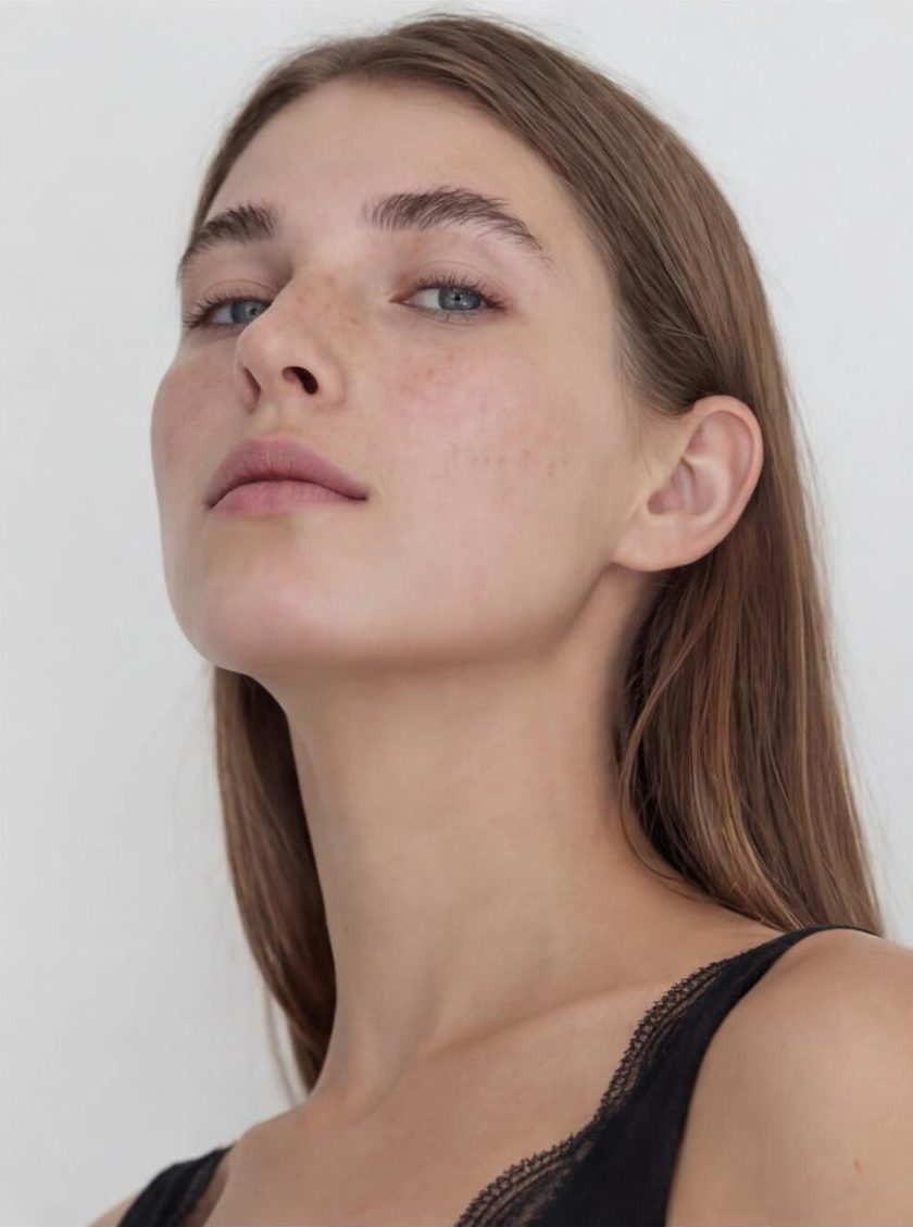 AI-generated image of digital model Amber, photo 8