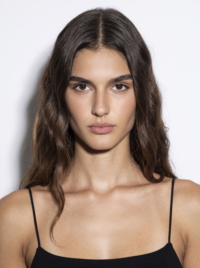 AI-generated image of digital model Chiara, photo 3