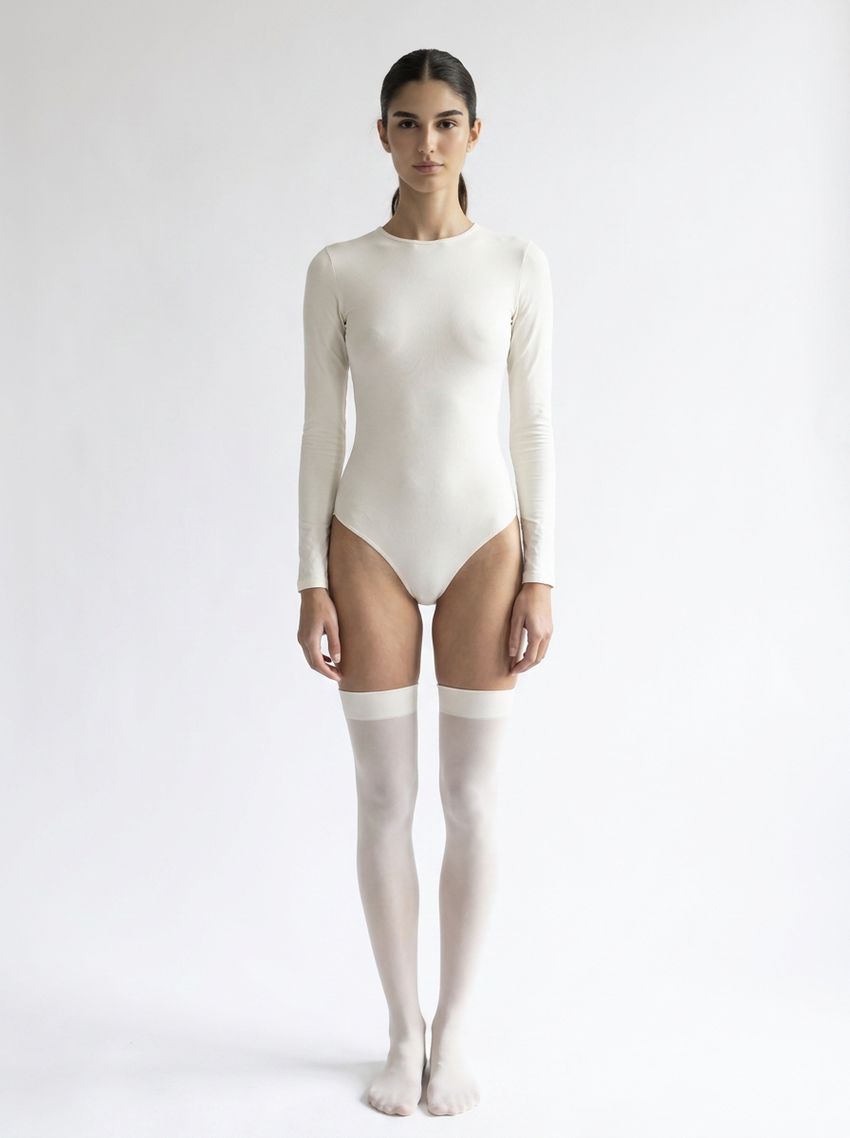 AI-generated image of digital model Chiara, photo 8