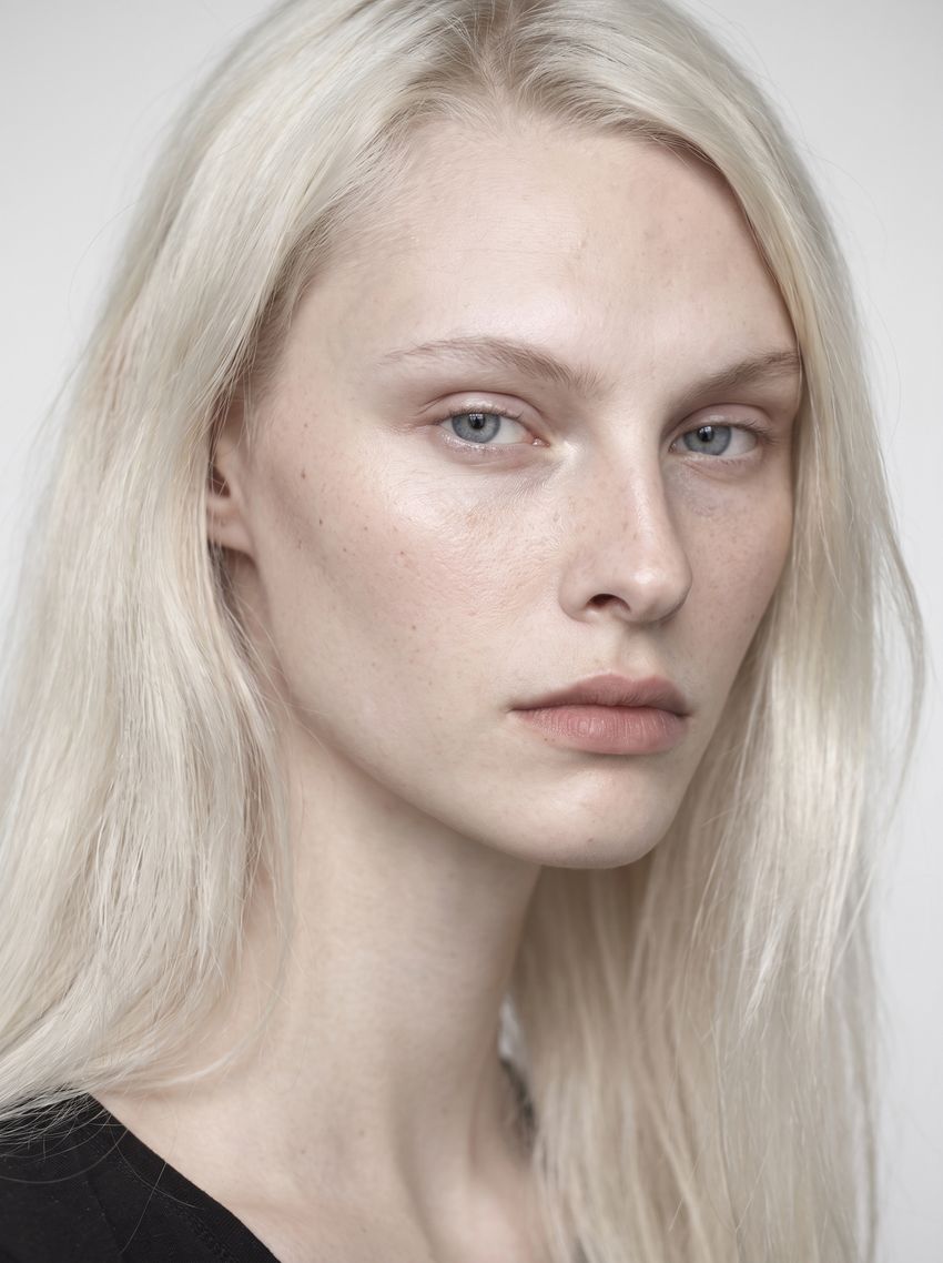 AI-generated image of digital model Greta, photo 2