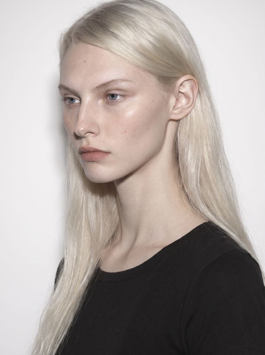 AI-generated image of digital model Greta, photo 5