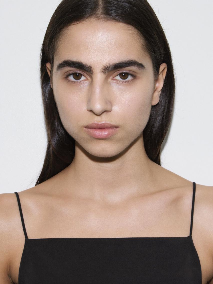 AI-generated image of digital model Kaia, photo 9