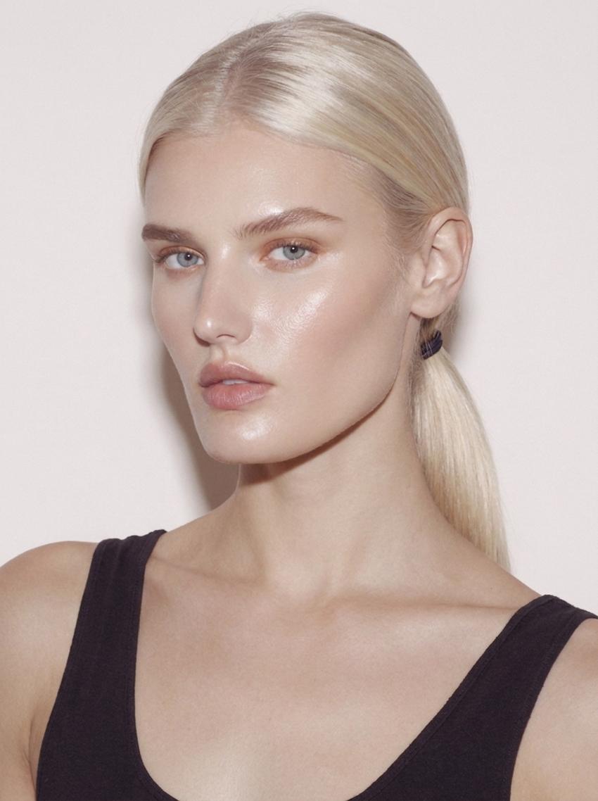 AI-generated image of digital model Liv, photo 8