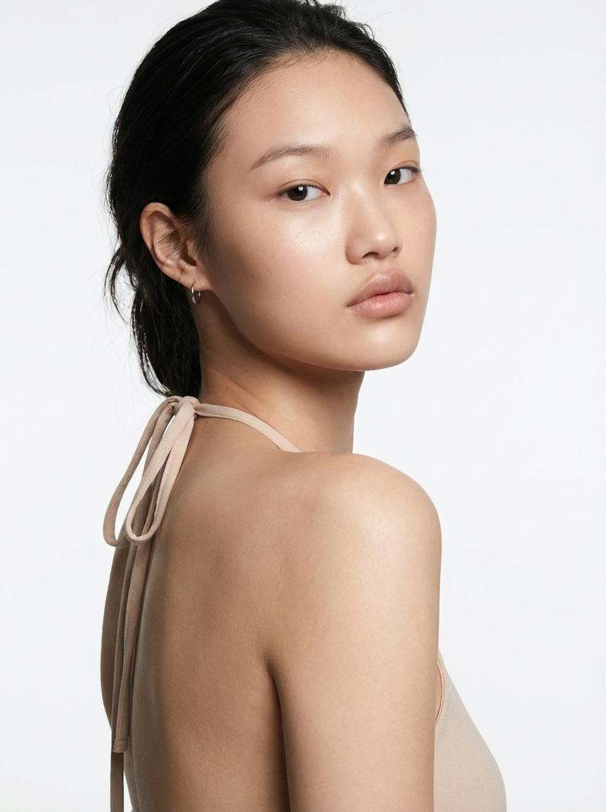 AI-generated image of digital model Lyra, photo 3