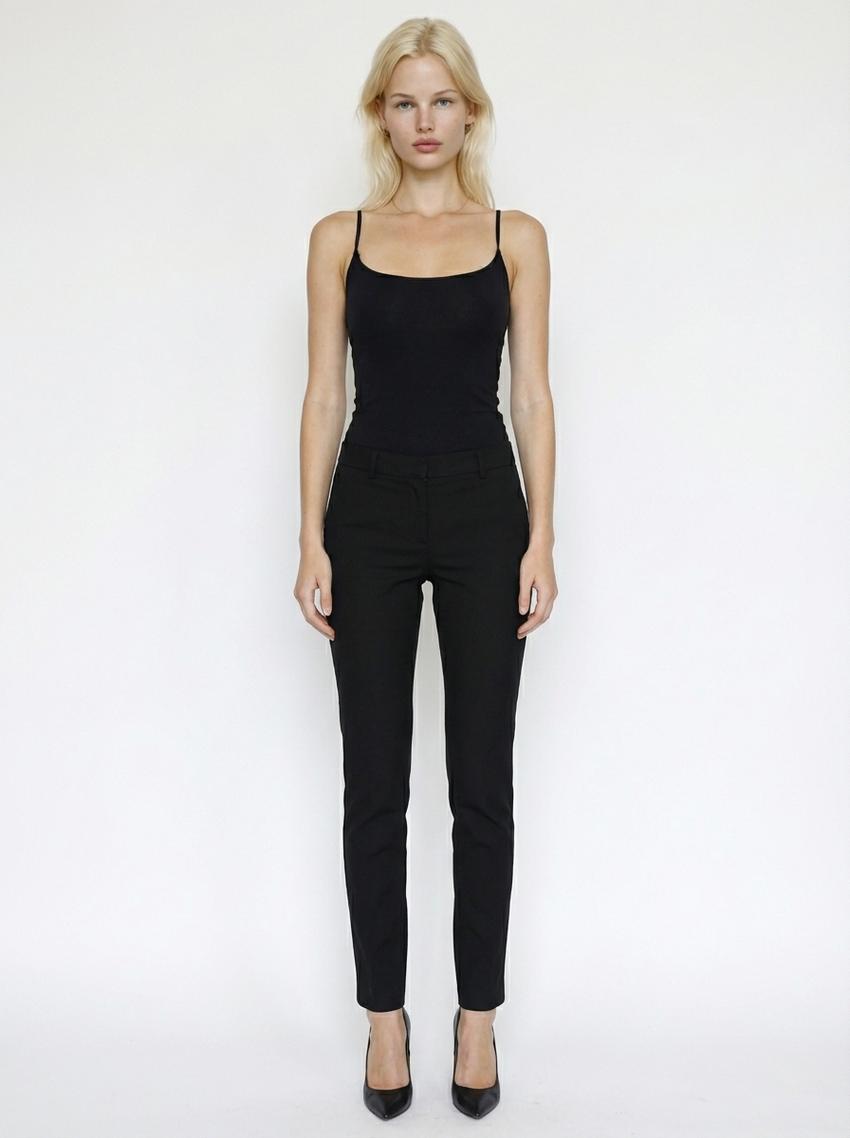 AI-generated image of digital model Mia, photo 7