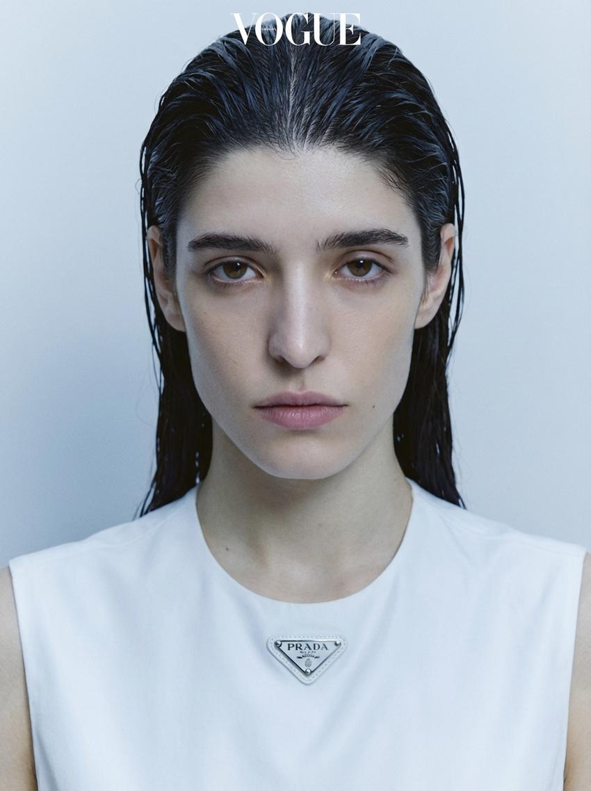 AI-generated image of digital model Quinn, photo 2