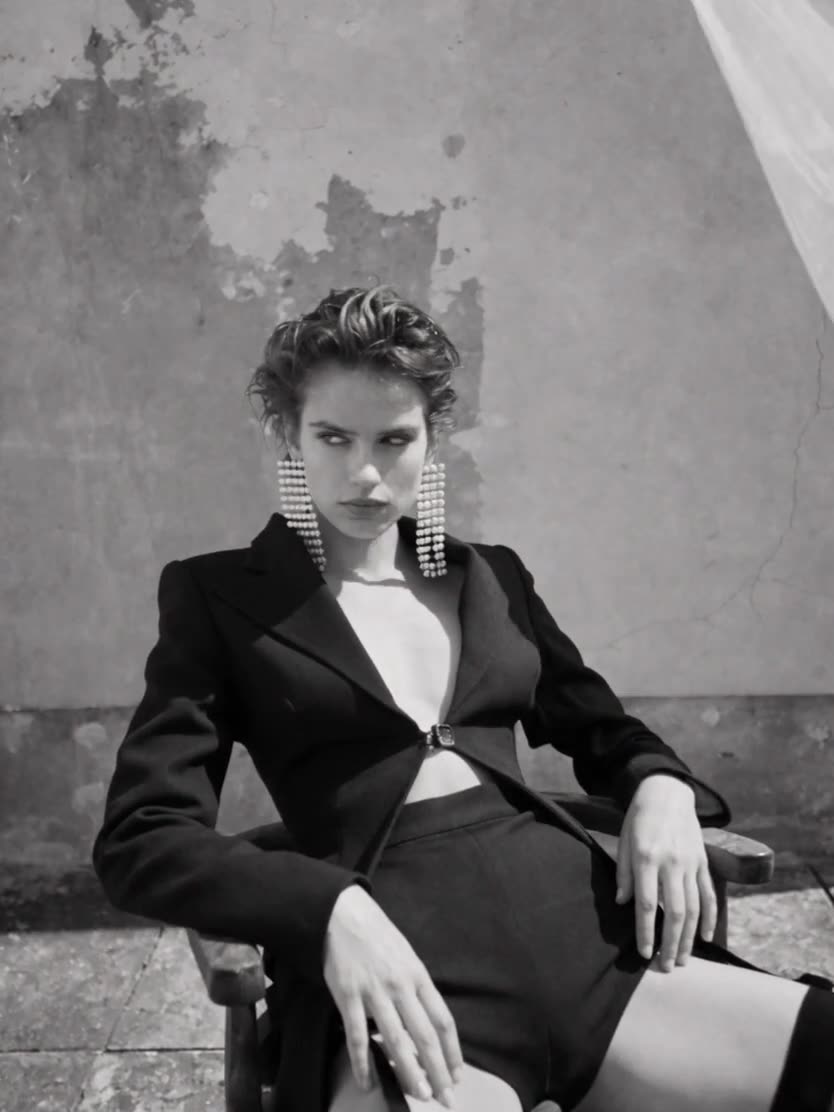 AI-generated editorial reference: black-and-white fashion image
